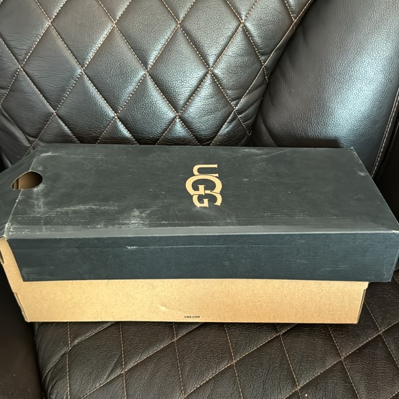 UGG Men's Scuff Logo Slipper - Picture 5 of 5